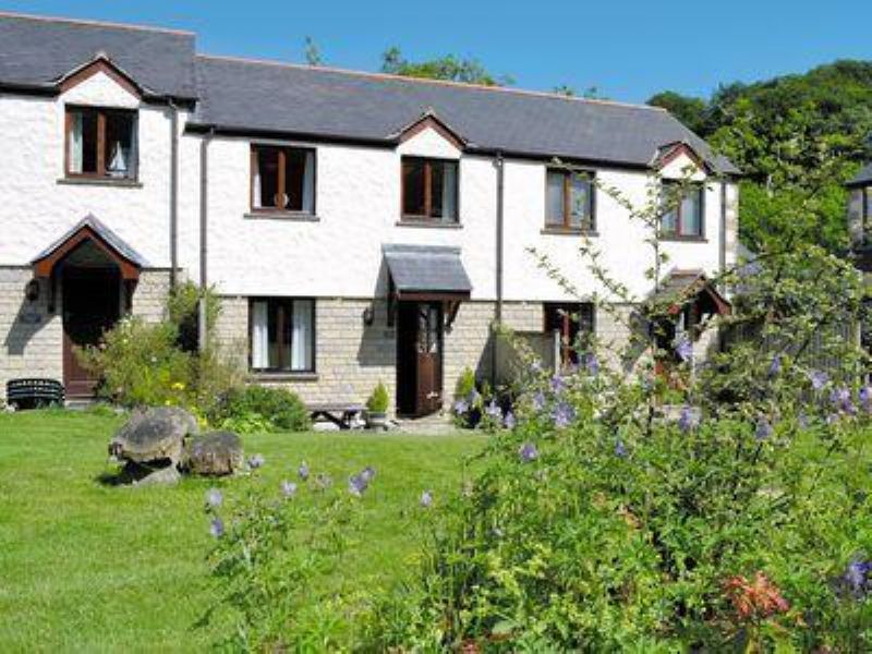 Acorns, Holiday Cottages, Bungalows, Apartments, Self Catering in