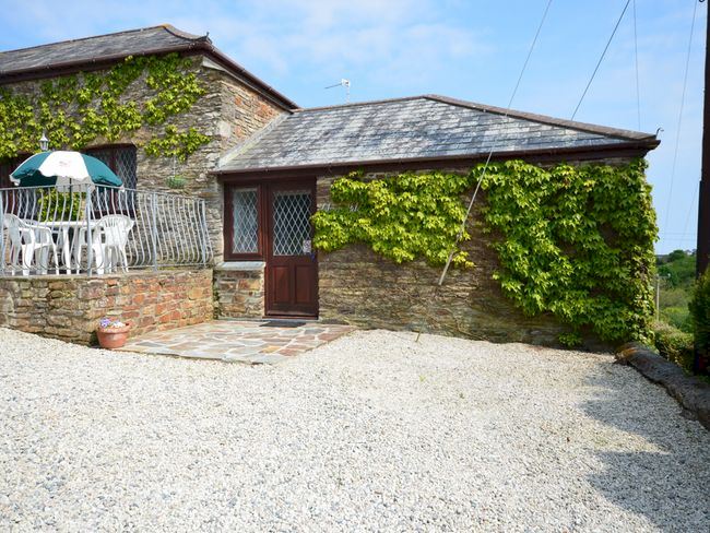 Barn Conversion in Elevated Position at Mevagissey