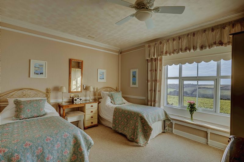 Bosavern House - room 6