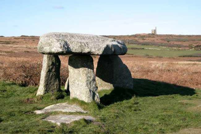 10 Best Archaeological Sites in Cornwall - Lanyon Quoit, Madron, Penzance TR20 8NY
