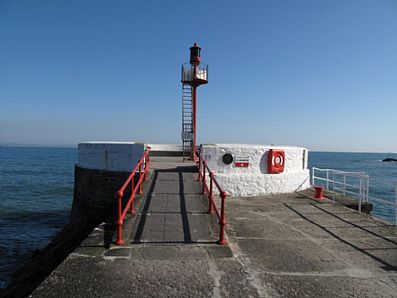 Looe's Banjo Pier