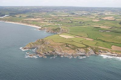 Pedngwinian and Loe Bar Beach