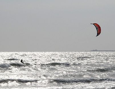 Kitesurfing at Marazion
