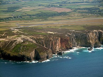 Cligga Head between Perranporth and St Agnes