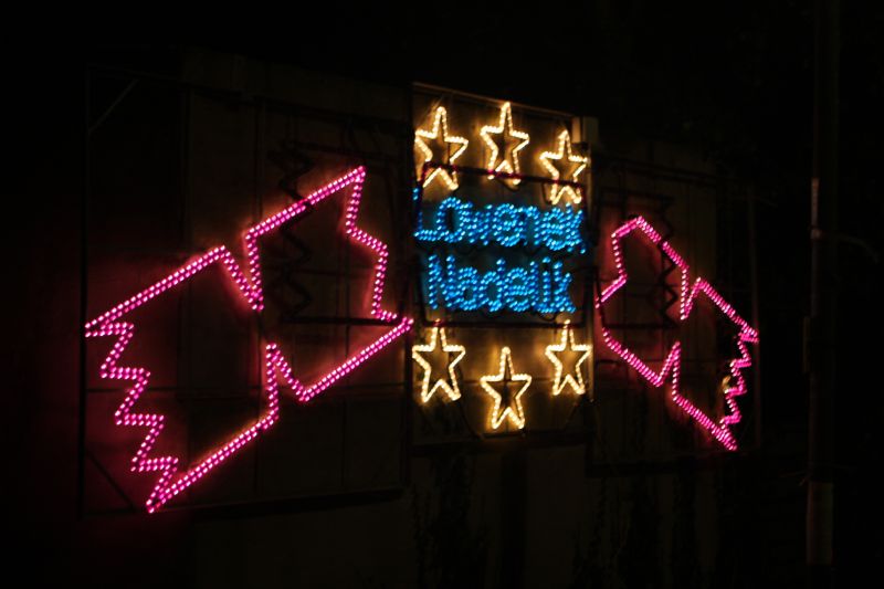 Lowenek Nadelik - Happy Christmas in Cornish