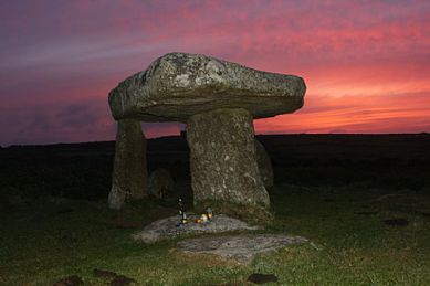 Lanyon Quoit at Dawn