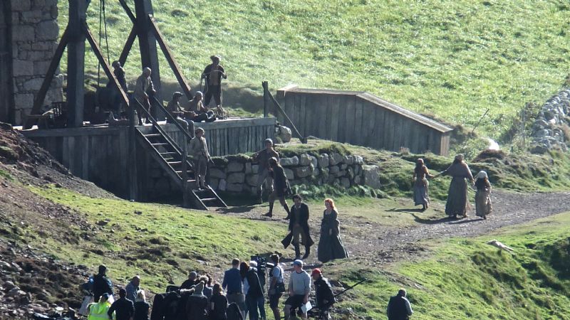 Aidan Turner and Eleanor Tomlinson during filming at Botallack Aidan Turner and Eleanor Tomlinson during filming at Botallack